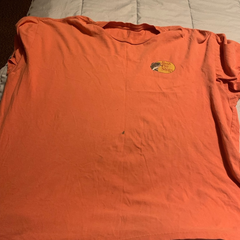Bass pro shop T-shirt, size 1xl